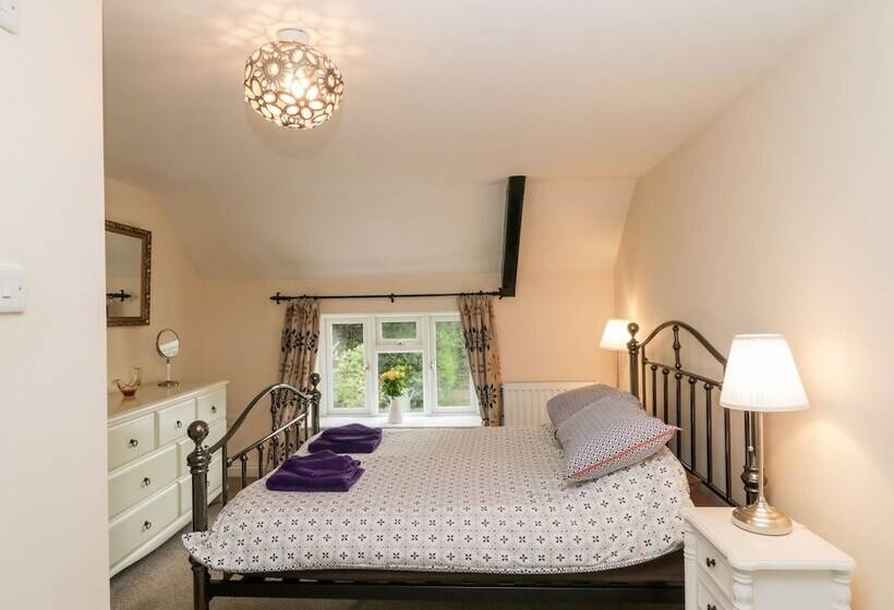 Airy Hill Old Farmhouse