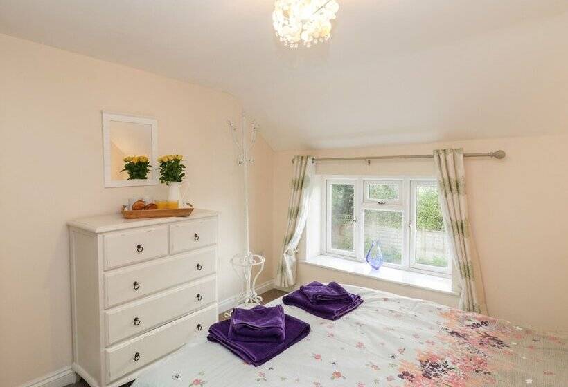 Airy Hill Old Farmhouse