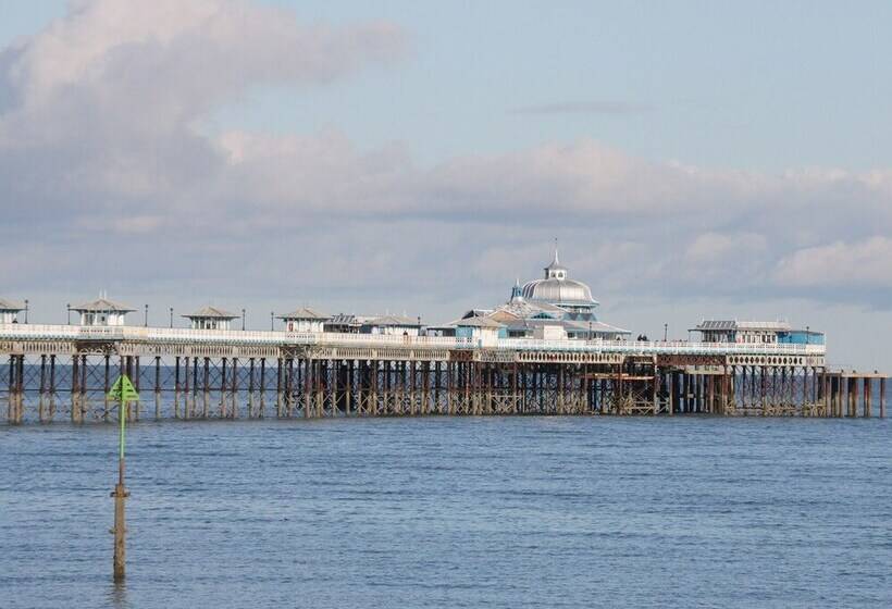 Bryn Derw Holiday Cottage