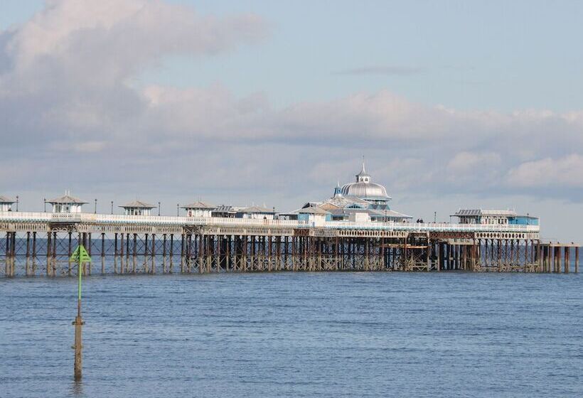 Bryn Derw Holiday Cottage