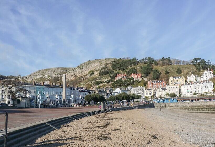 Bryn Derw Holiday Cottage