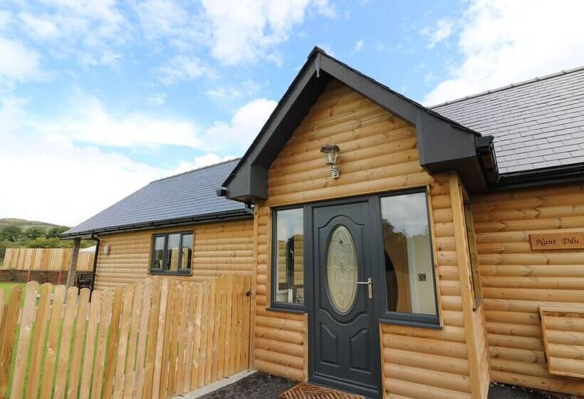 Caban Nant Ddu