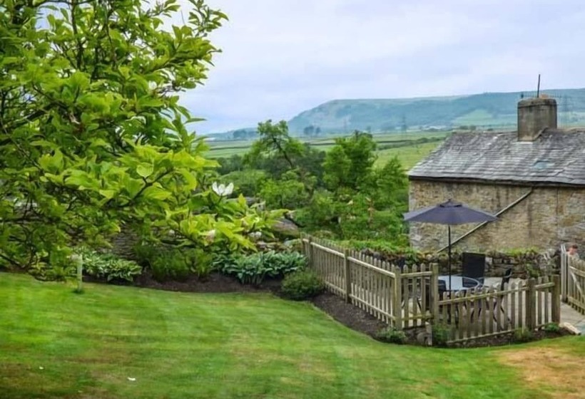 Cinderbarrow Cottage