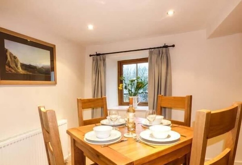 Cinderbarrow Cottage