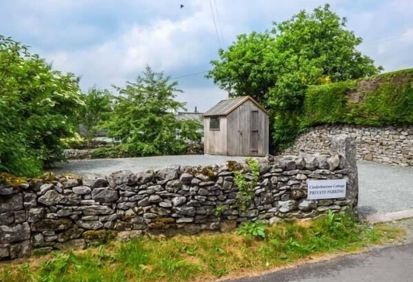 Cinderbarrow Cottage