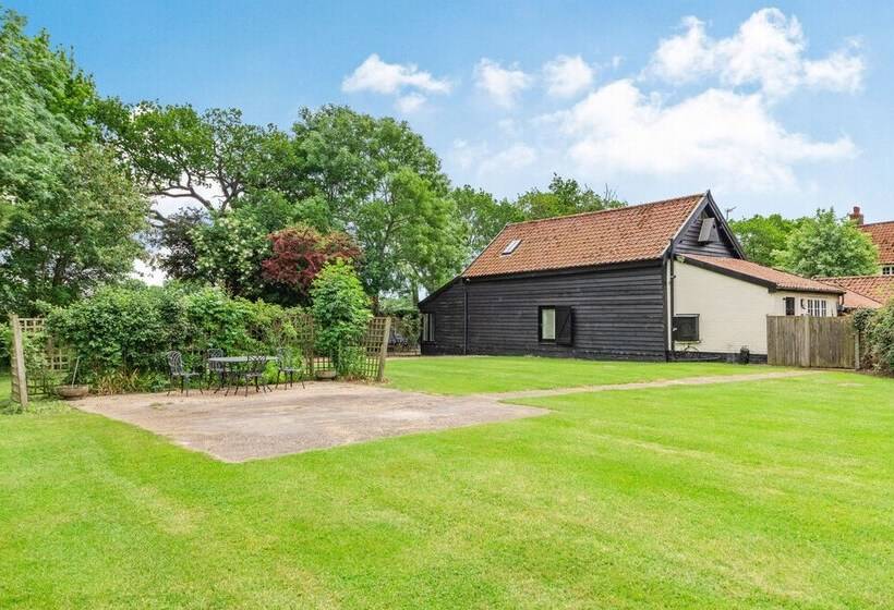 Ducksfoot Barn