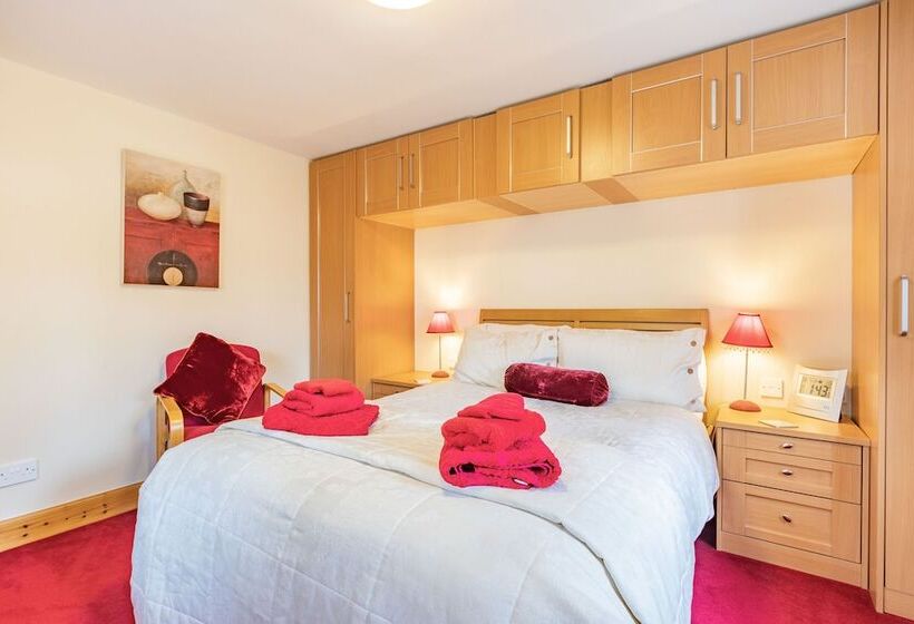 Dunstaffnage Cottage