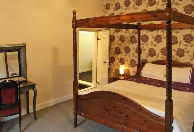 Hendre Aled Farmhouse