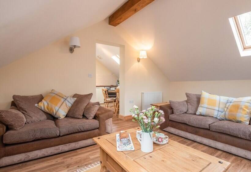 Hendre Cottage