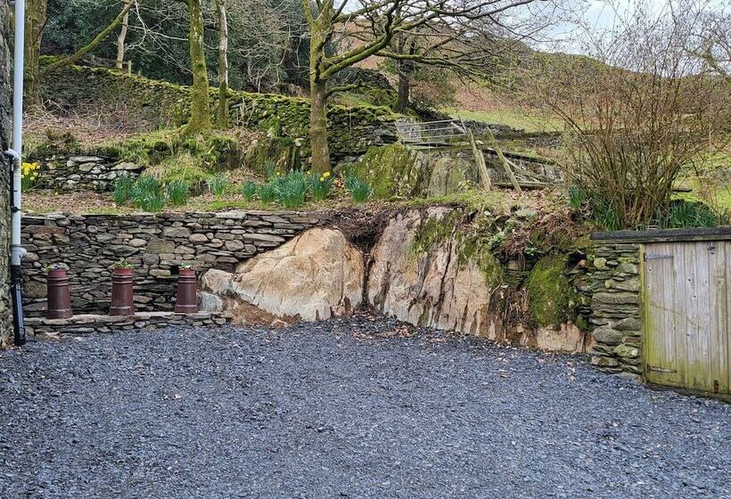 High Kiln Bank Cottage