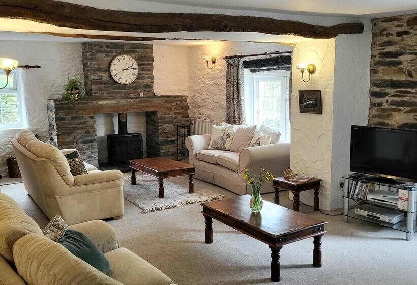 High Kiln Bank Cottage