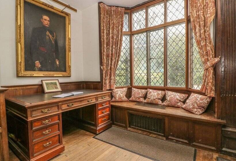 Hoath House
