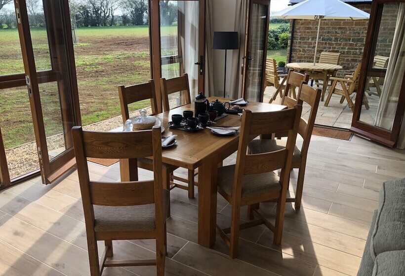 Hook Norton Barn