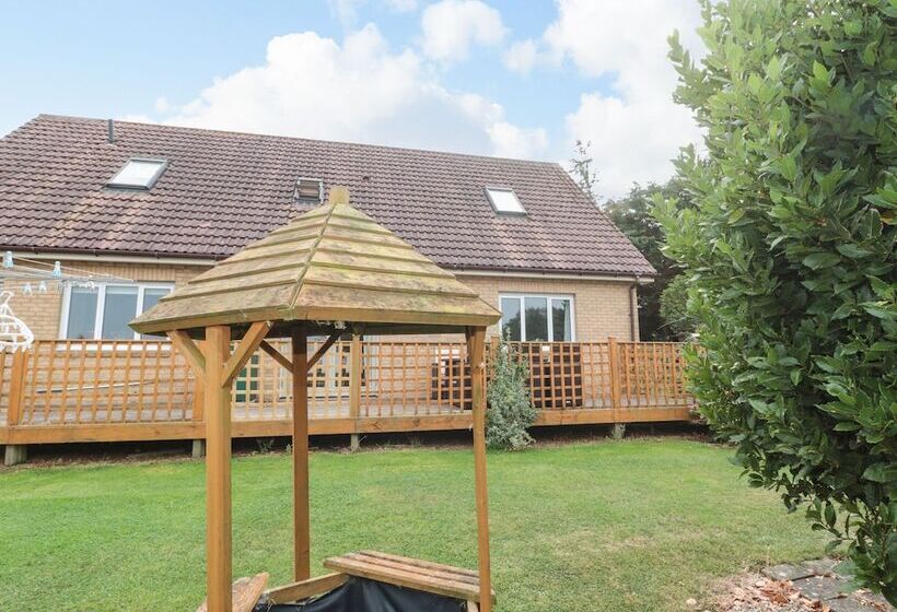 Millennium Cottage