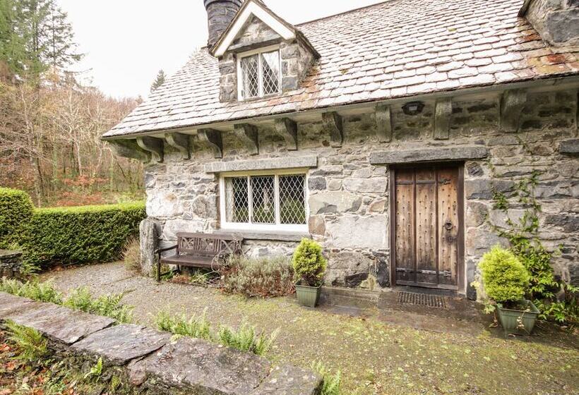 Nant Cottage