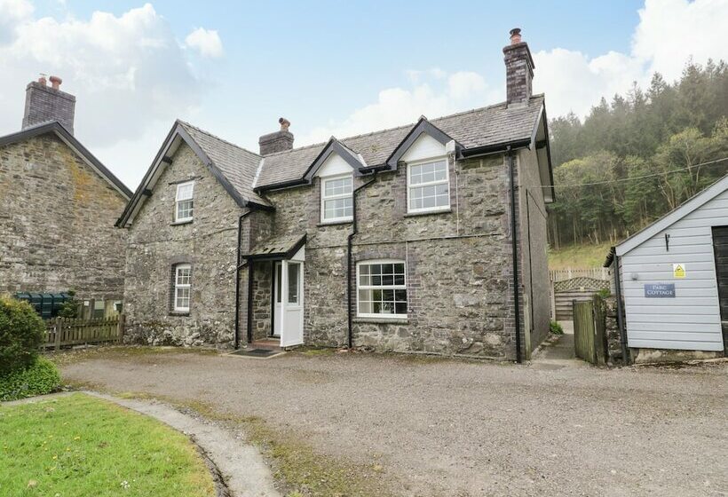 Parc Cottage