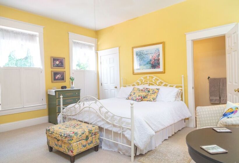 Red Rose Inn Bed & Breakfast