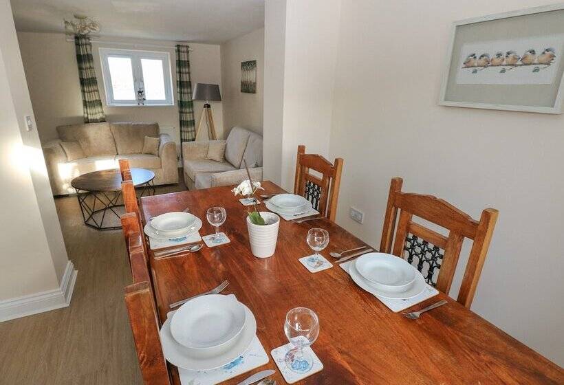 Saddlers Cottage, Berllandeg Farm