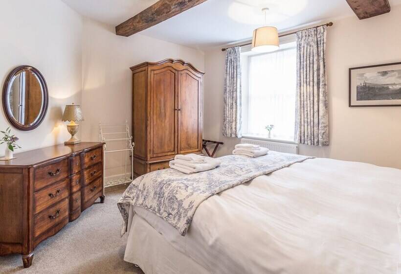 The Maltster's House