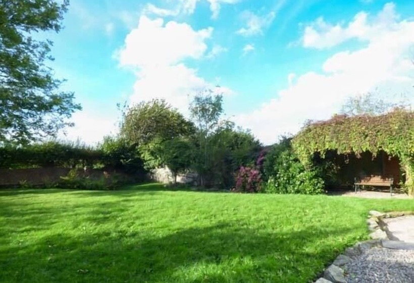 The Old School House