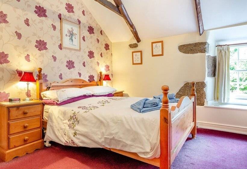 Westside Cottage