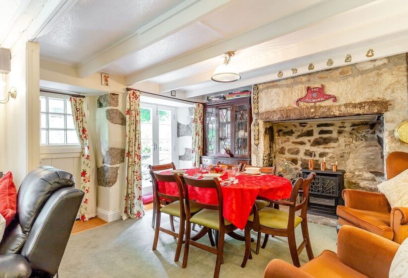 Westside Cottage
