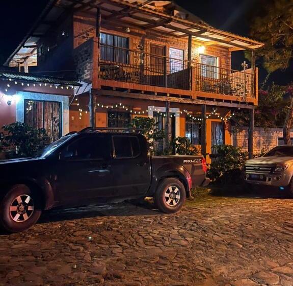 فندق صغير San Fernando