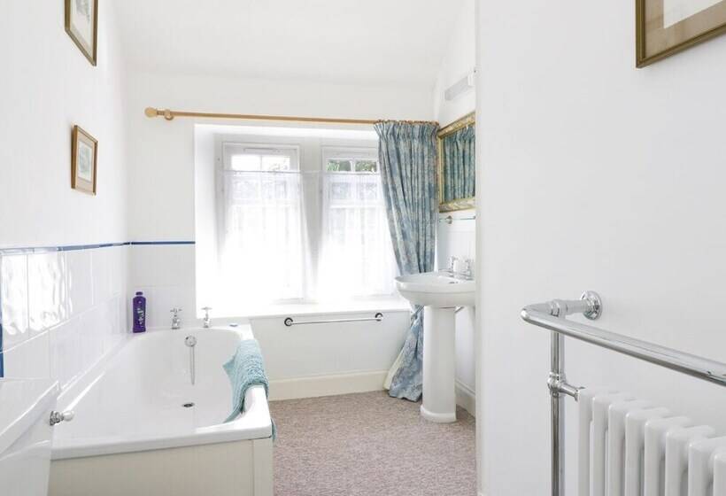 Bannatyne Lodge