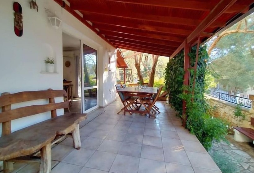 Bed and Breakfast Beyaz Ev Pansiyon