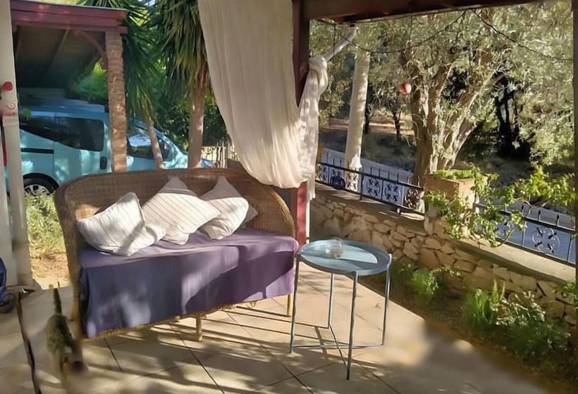 Bed and Breakfast Beyaz Ev Pansiyon