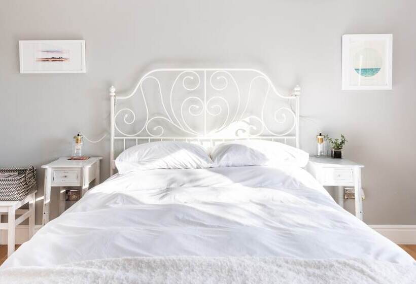 Bed and Breakfast Driftwood Beach House