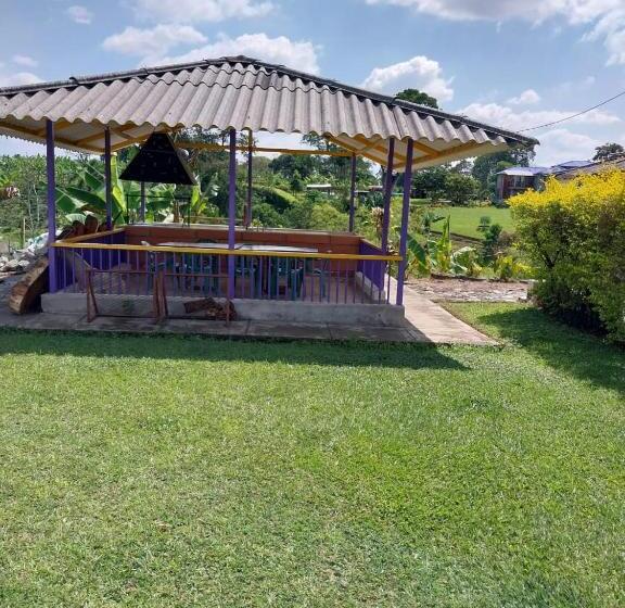 צימר Finca Tradicional La Colonia