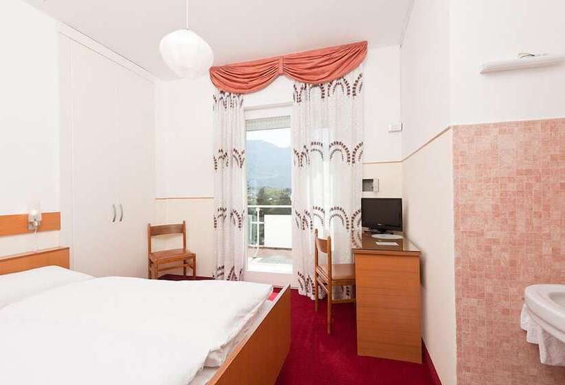 Bed and Breakfast Lux