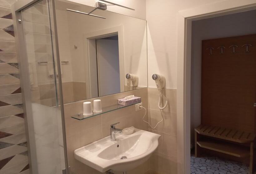 Bed and Breakfast Lux