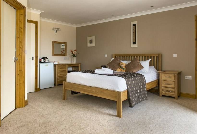 Spanhoe Lodge   B&b