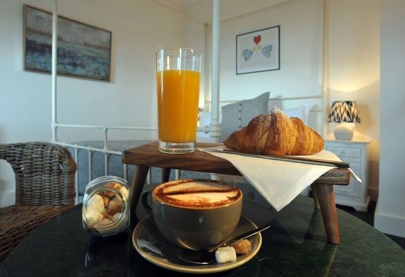 مبيت وإفطار The Driftwood