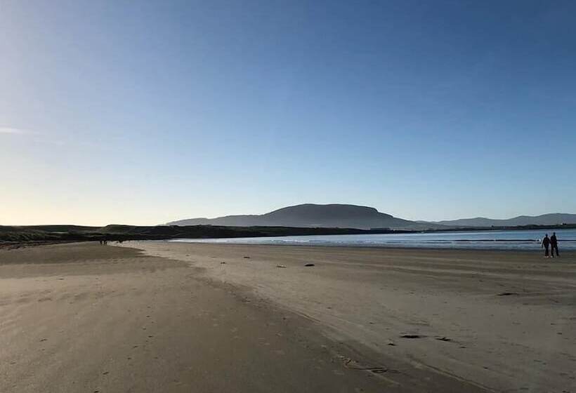 مبيت وإفطار The Driftwood