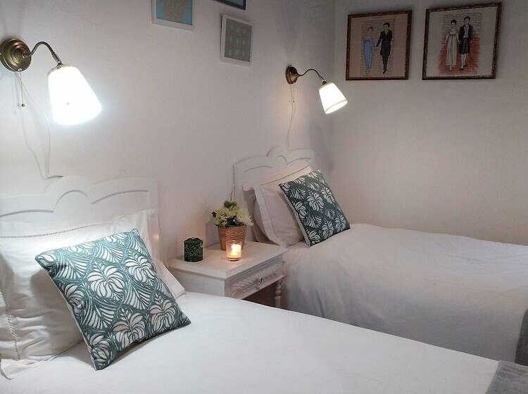 C & M   Casa De Mares