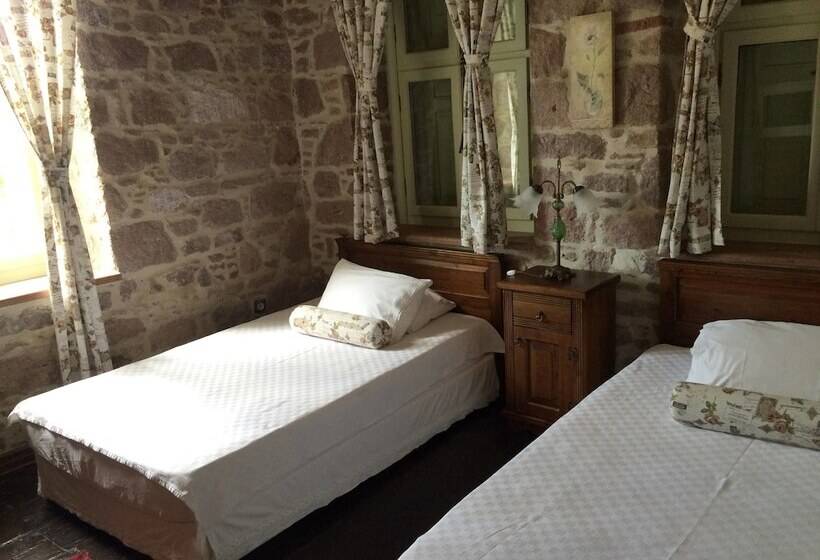 Cunda Has Konak Otel