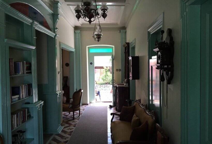 Cunda Has Konak Otel