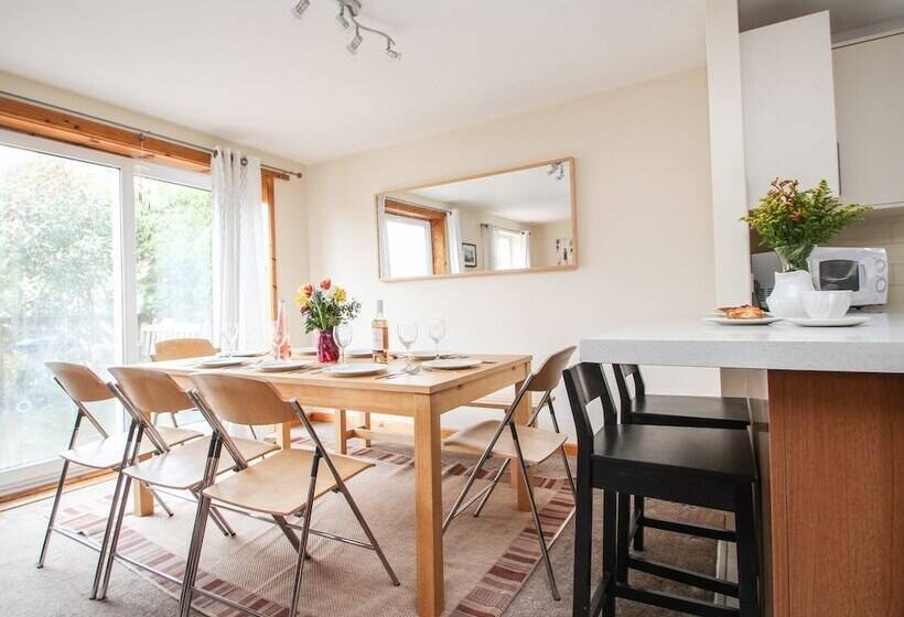 Dartmoor Valley Lodge