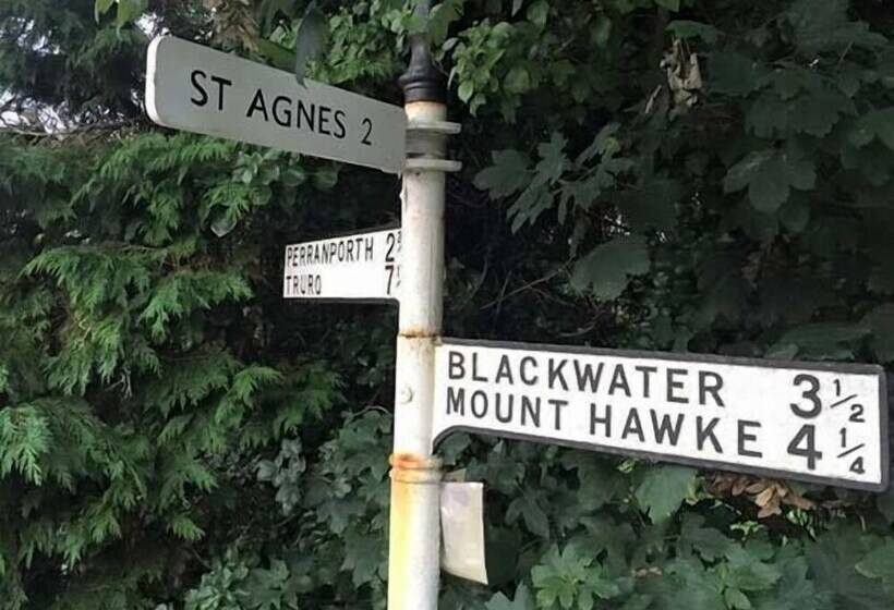 Five Elements Cottage