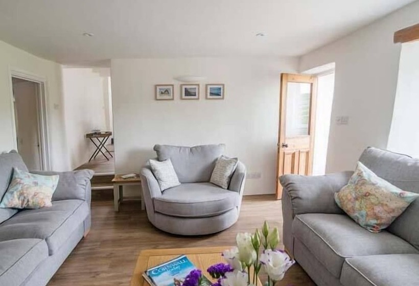 Five Elements Cottage