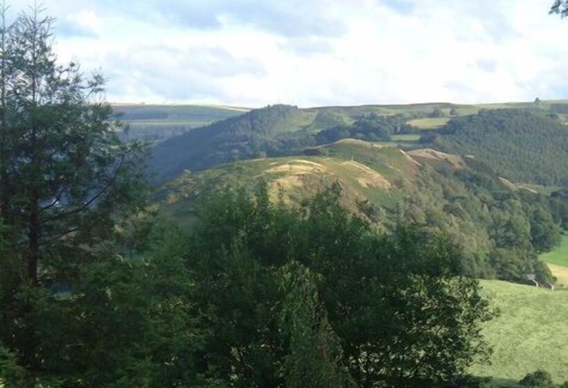 Horseshoe Pass Holiday Lets
