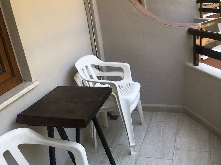 مسافرخانه History Butik