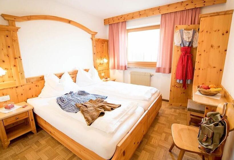 Хостел Mahlknechthuette Seiseralm