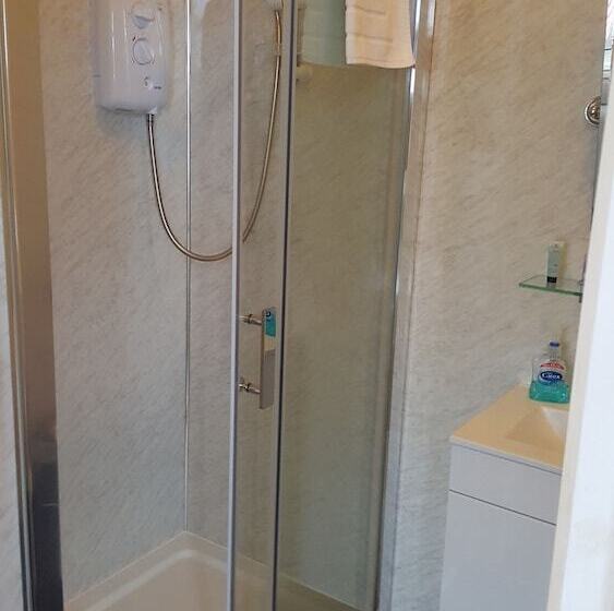 פונדק The Osborne