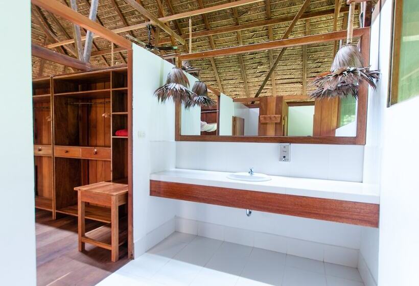 هتل Amazon Field Station Byinkaterra