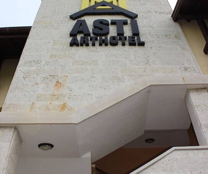 Отель Asti Art