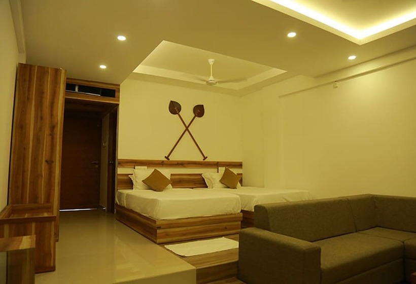 Hotel Athirapilly River Resort